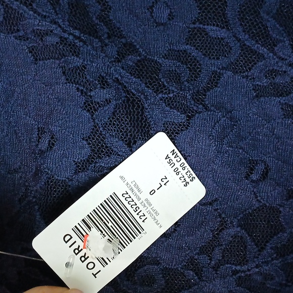 Torrid NWT Navy Blue Lace Boatneck Top Lace Long Sleeves Size 0 Large - Picture 9 of 11